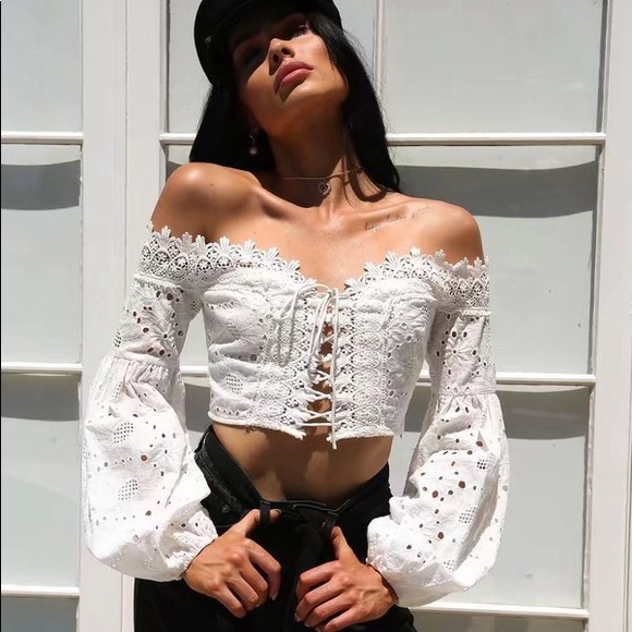 Sexy Cropped Lace Up Top With Balloon Sleeves - Picture 8 of 8